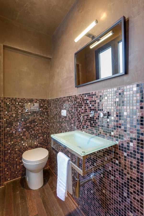 Palazzo Duomo Suites In Udine Center Exteriör bild